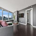 High Rise 2Br Gem Floor-To-Ceiling Views Of Nature And Skyline