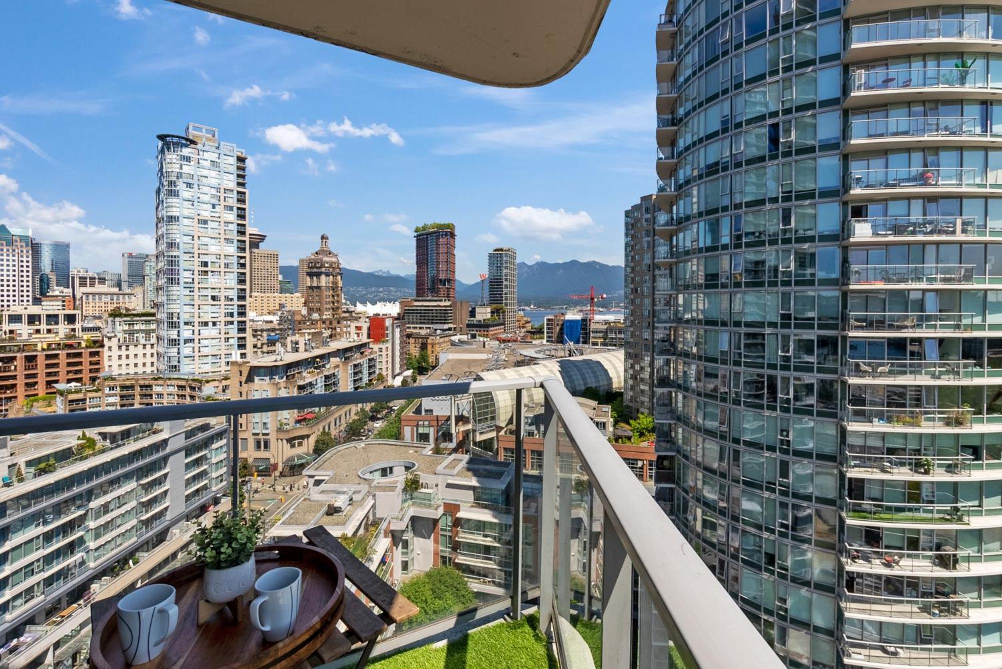 High Rise 2br Gem Floor-to-ceiling Views Of Nature And Skyline Apartment *