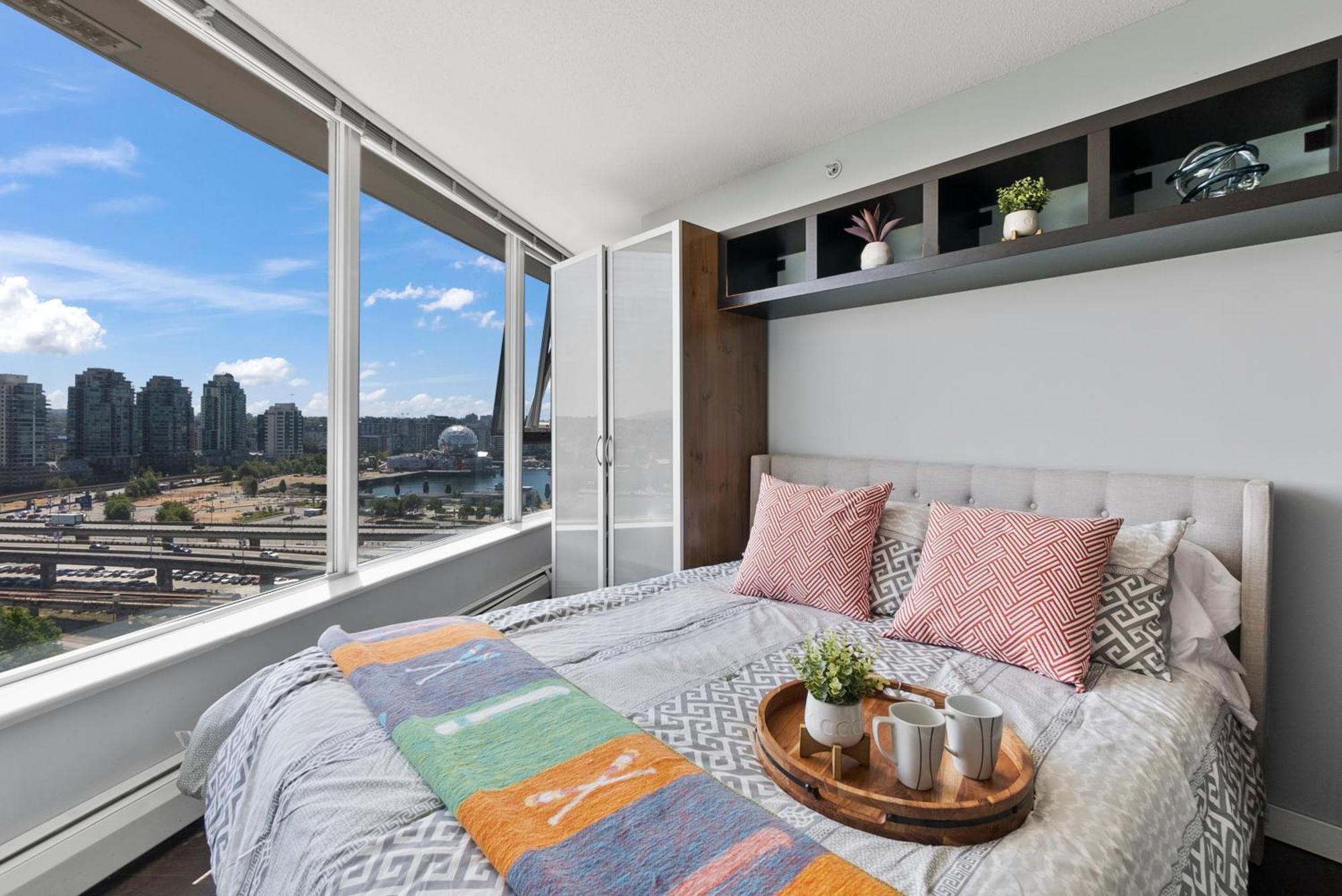 High Rise 2br Gem Floor-to-ceiling Views Of Nature And Skyline Vancouver